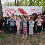 La classe rose après les trois tours dans le bois de la Garenne