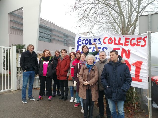 Les professeurs du collège César-Franck de Palaiseau en grève