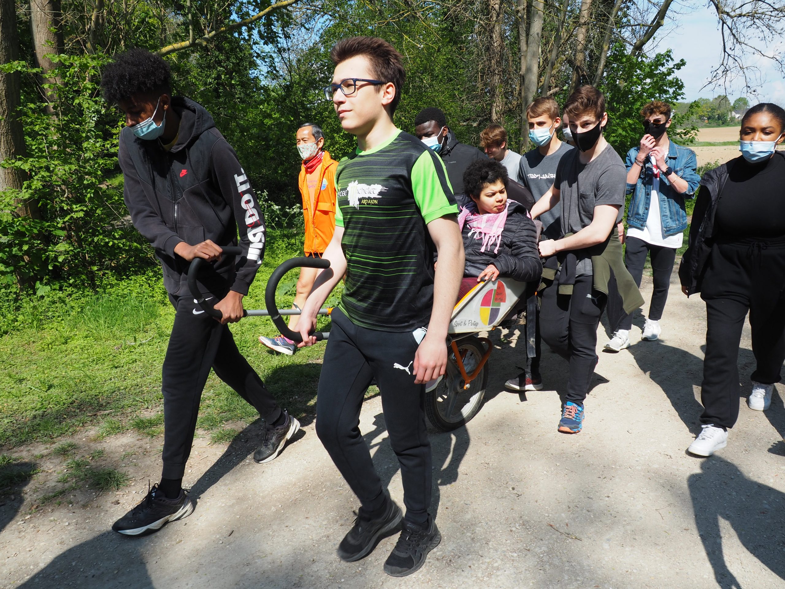 sortie sport joëlette lycée Arpajon IME Saint Germain