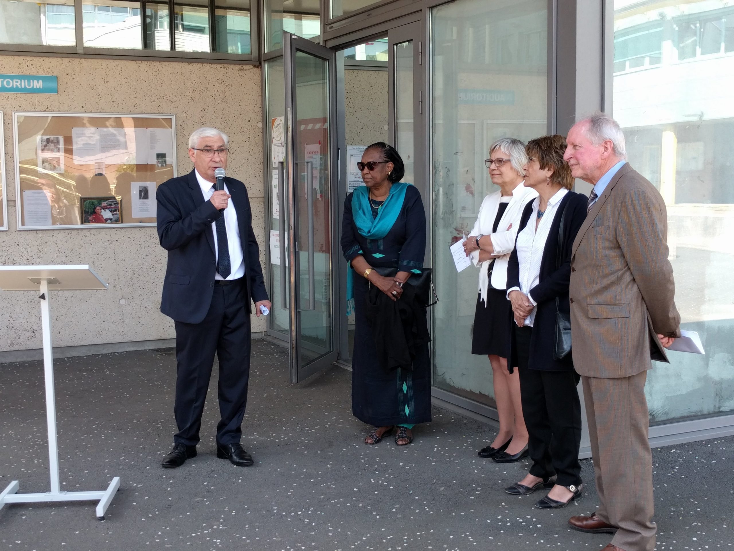 Dominique Vallot proviseur lycée Nikola Tesla Dourdan décès inauguration auditorium Pape-Touré